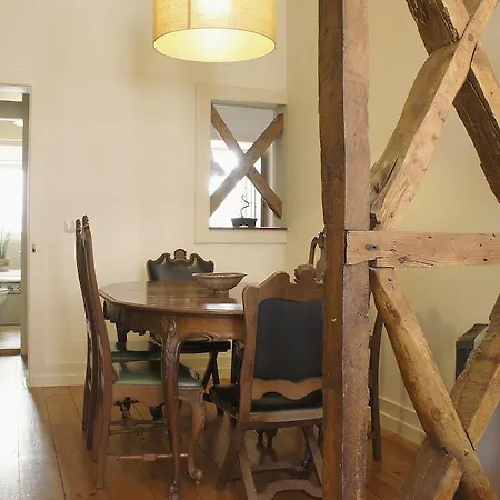 Feels Like Sao Bento Modern Flat Lisbon